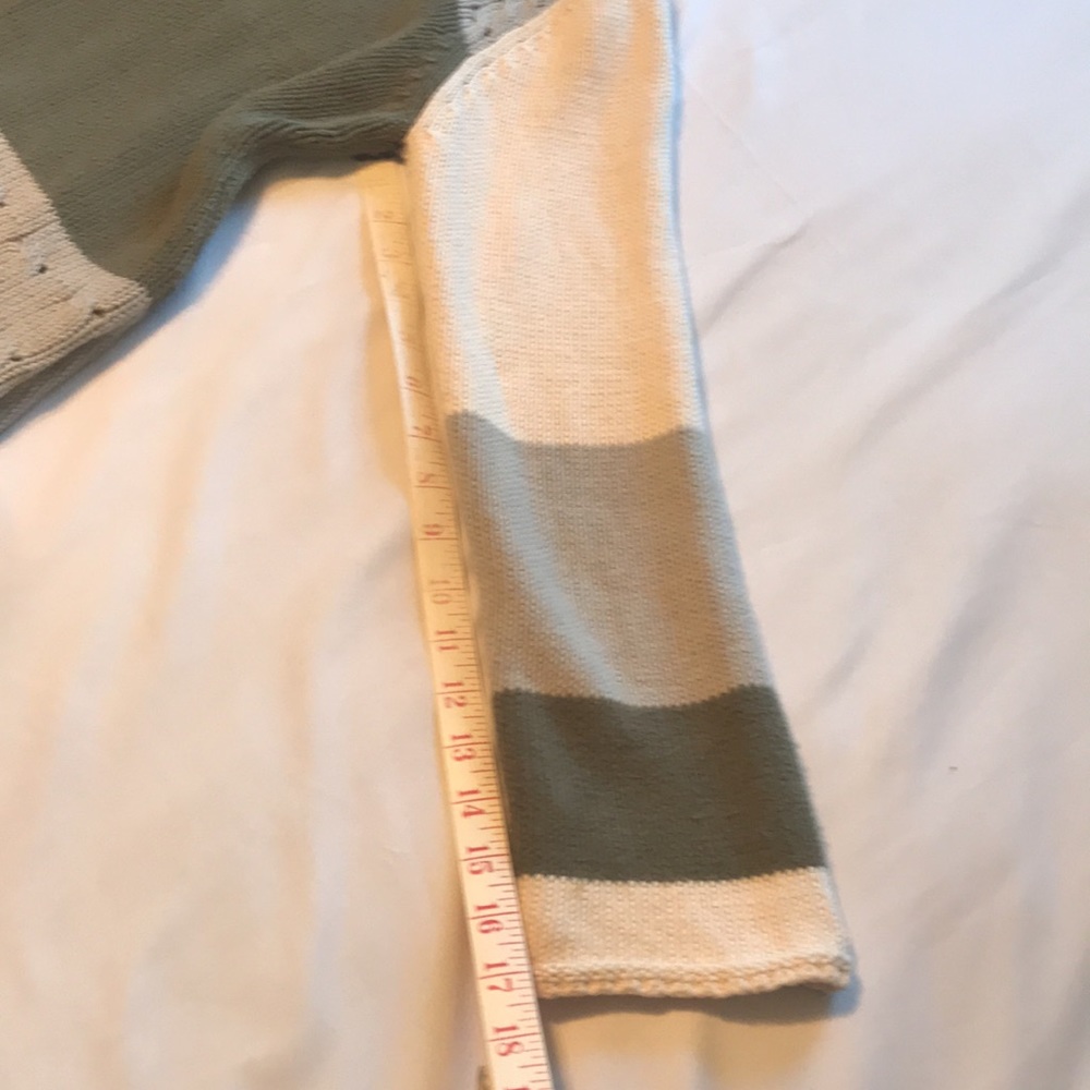100% cotton knit cozy warm button up sweater with lined hood and pockets - Picture 6 of 8